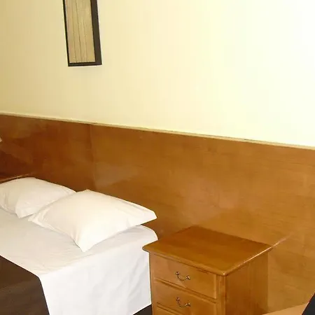 Pensionat Residencial Sol Da Nave
